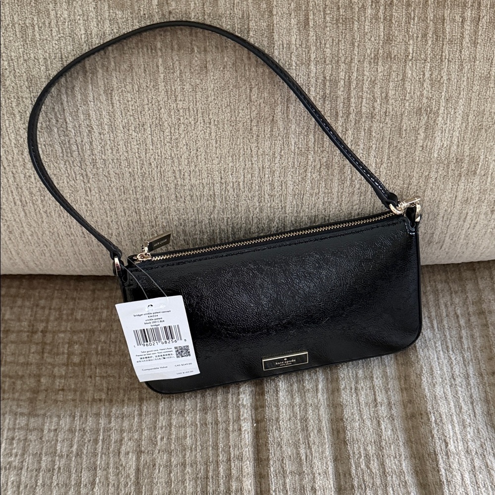 Kate Spade Bridget crinkle Patton convert Black new bag tags on 4 1/2 x 8”
